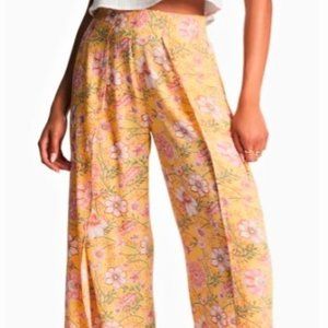 Billabong Split Spirit Floral Wide Leg Pants, size Medium NWT